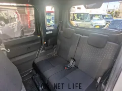 トヨタ ピクシスメガ