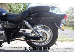 スズキ GZ250