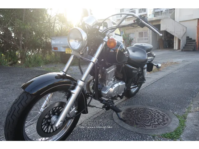 スズキ マローダー125