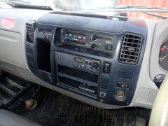 日野自動車 デュトロ