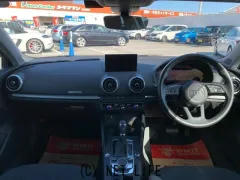 アウディ A3スポーツバック