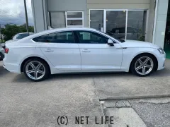 アウディ A5スポーツバック