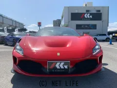 フェラーリ F8スパイダー