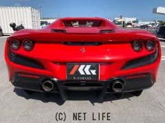 フェラーリ F8スパイダー