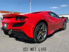 フェラーリ F8スパイダー