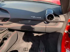 フェラーリ F8スパイダー