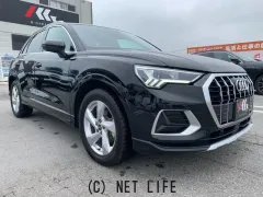 アウディ Q3