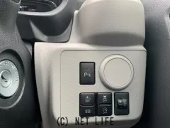 ダイハツ ミライース