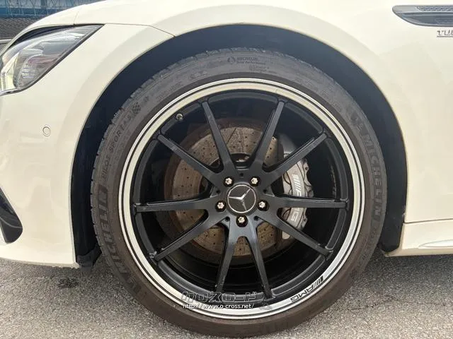 メルセデスAMG GT