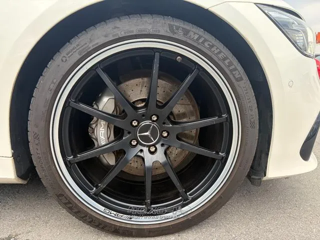 メルセデスAMG GT