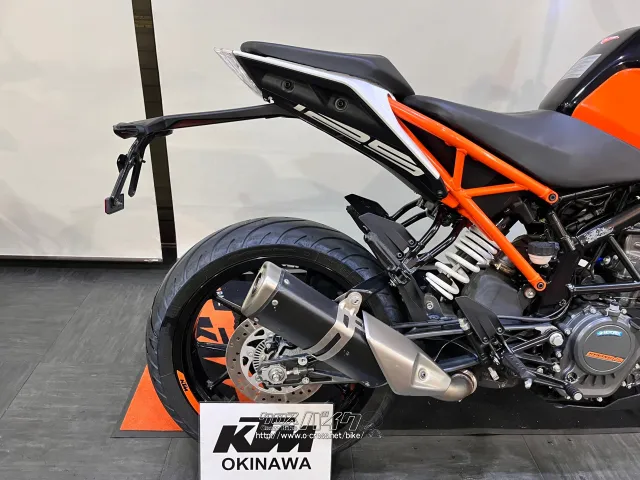 KTM 125 デューク・2018(H30)初度登録(届出)年・ブラックオレンジ