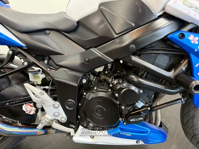 スズキ GSR750