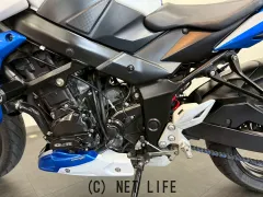 スズキ GSR750