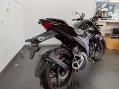 スズキ ジクサー