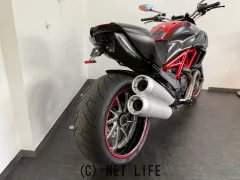 ドゥカティ Diavel