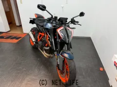 KTM 1290 スーパーデュークR