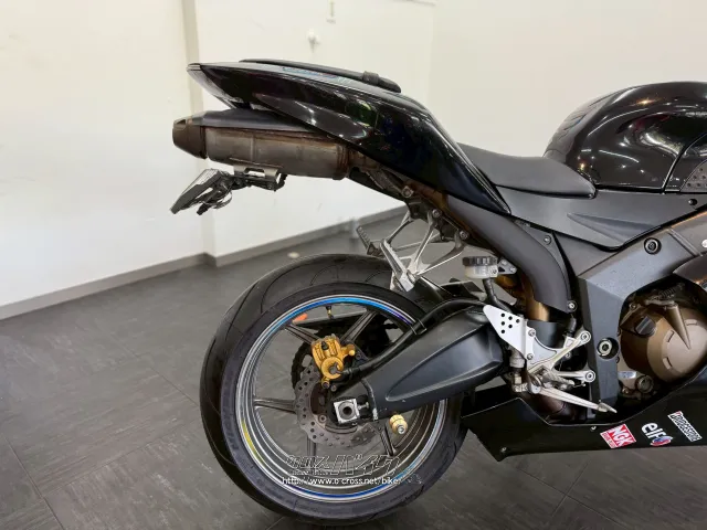 カワサキ ZX -6R ・2005(H17)初度登録(届出)年・ブラック・600cc・KTM