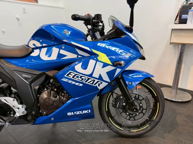 スズキ ジクサーSF250