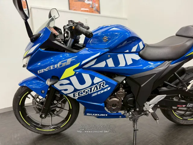 スズキ ジクサーSF250