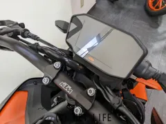 KTM 890 デューク