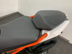 KTM 125 デューク