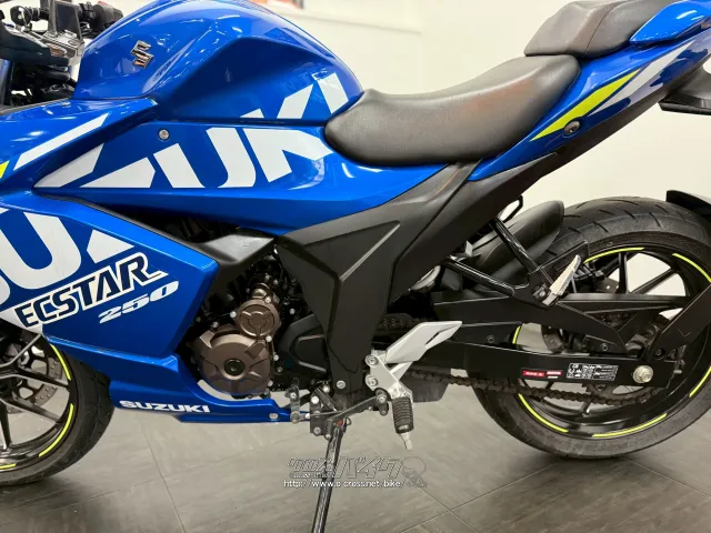 スズキ ジクサーSF250