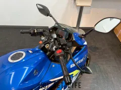 スズキ ジクサーSF250