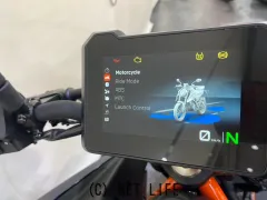 KTM 390 デューク
