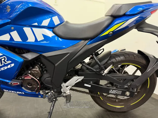 スズキ ジクサーSF250