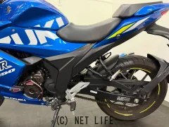 スズキ ジクサーSF250
