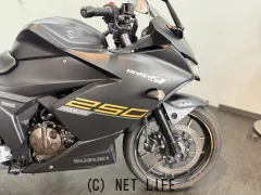 スズキ ジクサーSF250