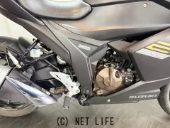 スズキ ジクサーSF250