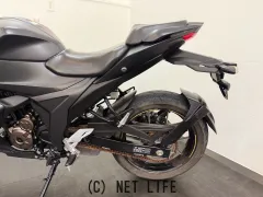 スズキ ジクサーSF250