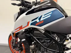 KTM 125 デューク