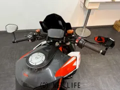 KTM 1290 スーパーデュークR