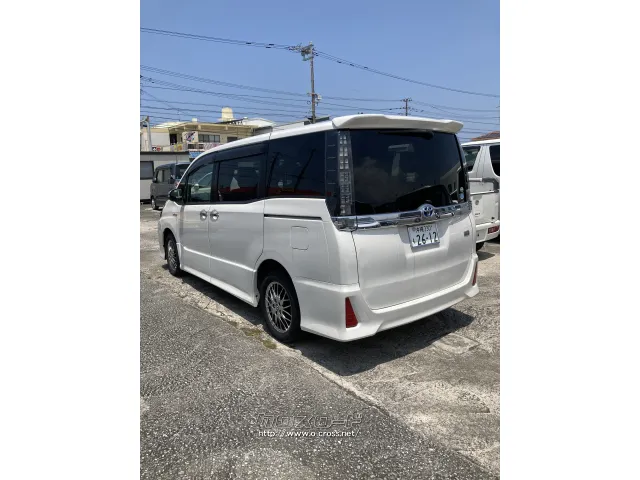 トヨタ ヴォクシー