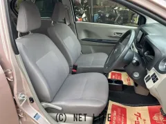 ダイハツ ミライース