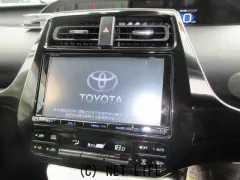トヨタ プリウス