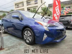 トヨタ プリウス