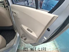 ダイハツ ミライース