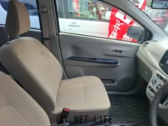 ダイハツ ミライース