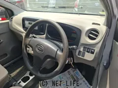 ダイハツ ミライース