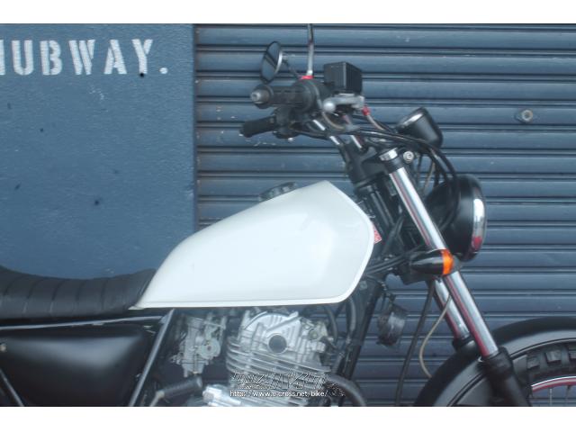 スズキ グラストラッカー250タンク ホワイト キャップ付き スズキ グラストラッカー250タンク ホワイト キャップ付き スズキ