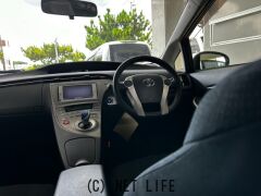 トヨタ プリウス