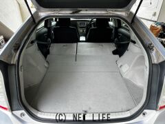 トヨタ プリウス