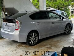 トヨタ プリウス