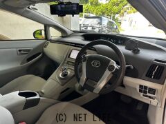 トヨタ プリウス