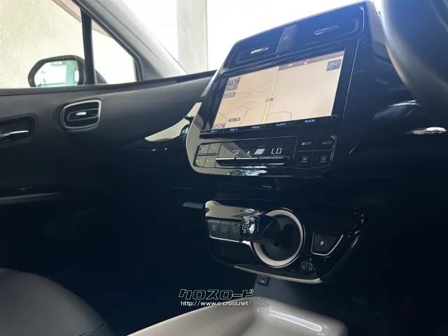 トヨタ プリウス