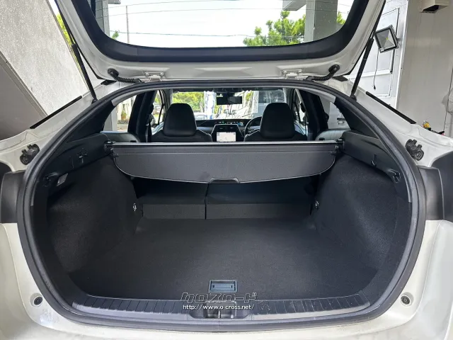 トヨタ プリウス