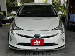 トヨタ プリウス